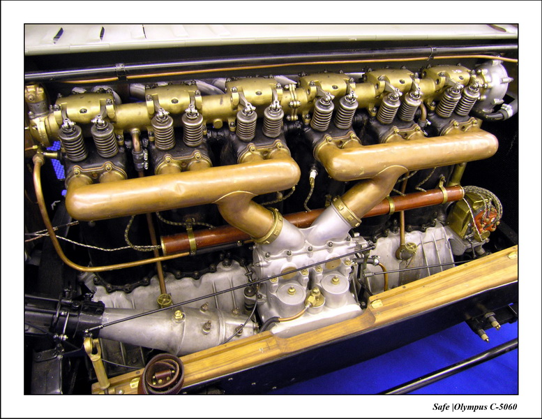 2005 - 02 - Retromobile 027